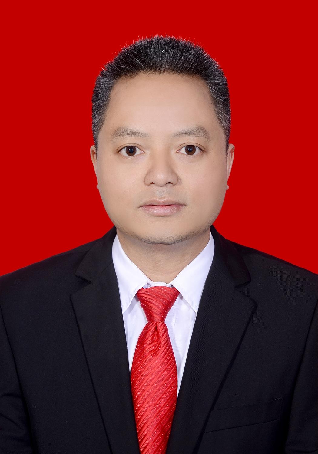 唐 华